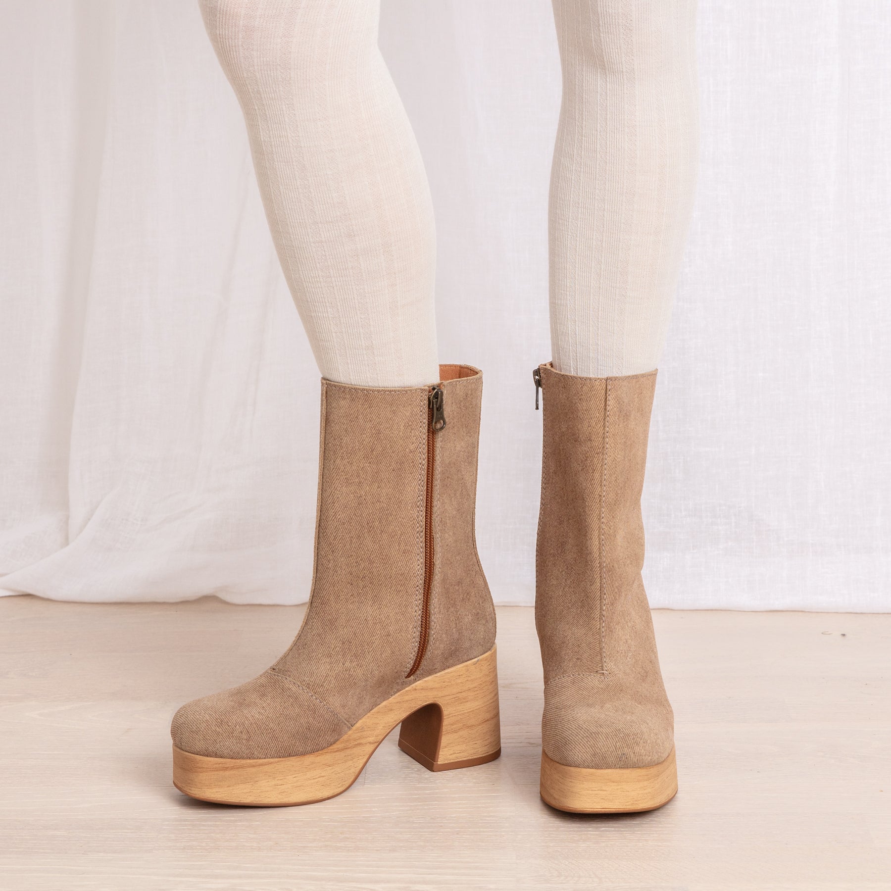 Bobbie beige suede clog boot on model