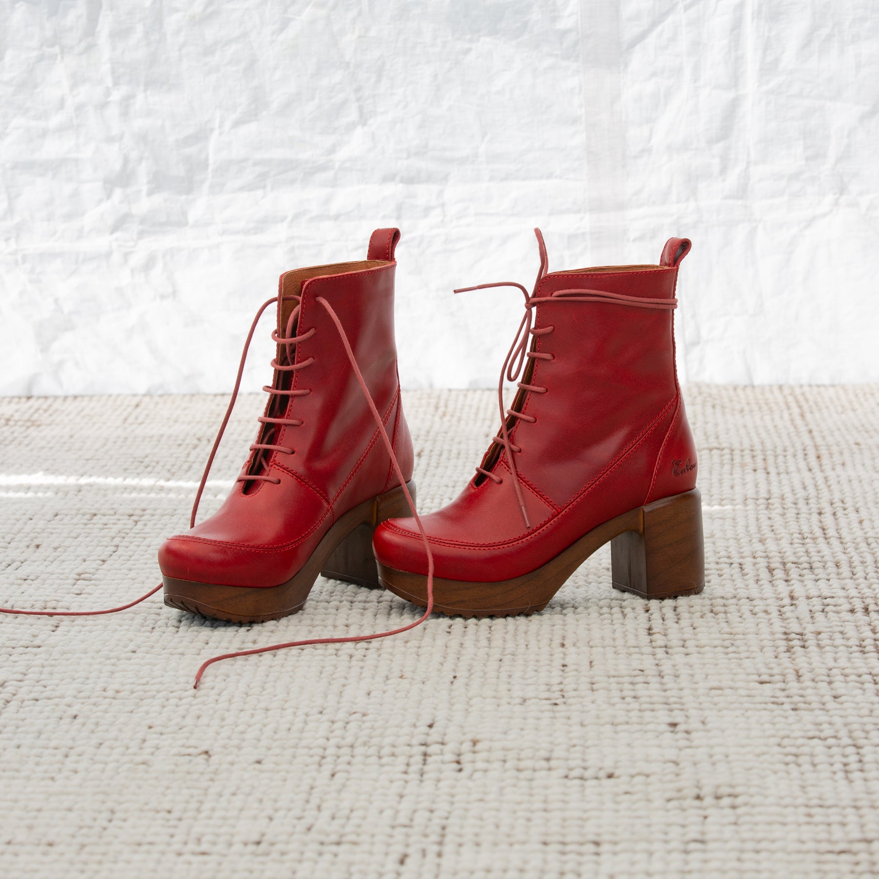 Greta Red