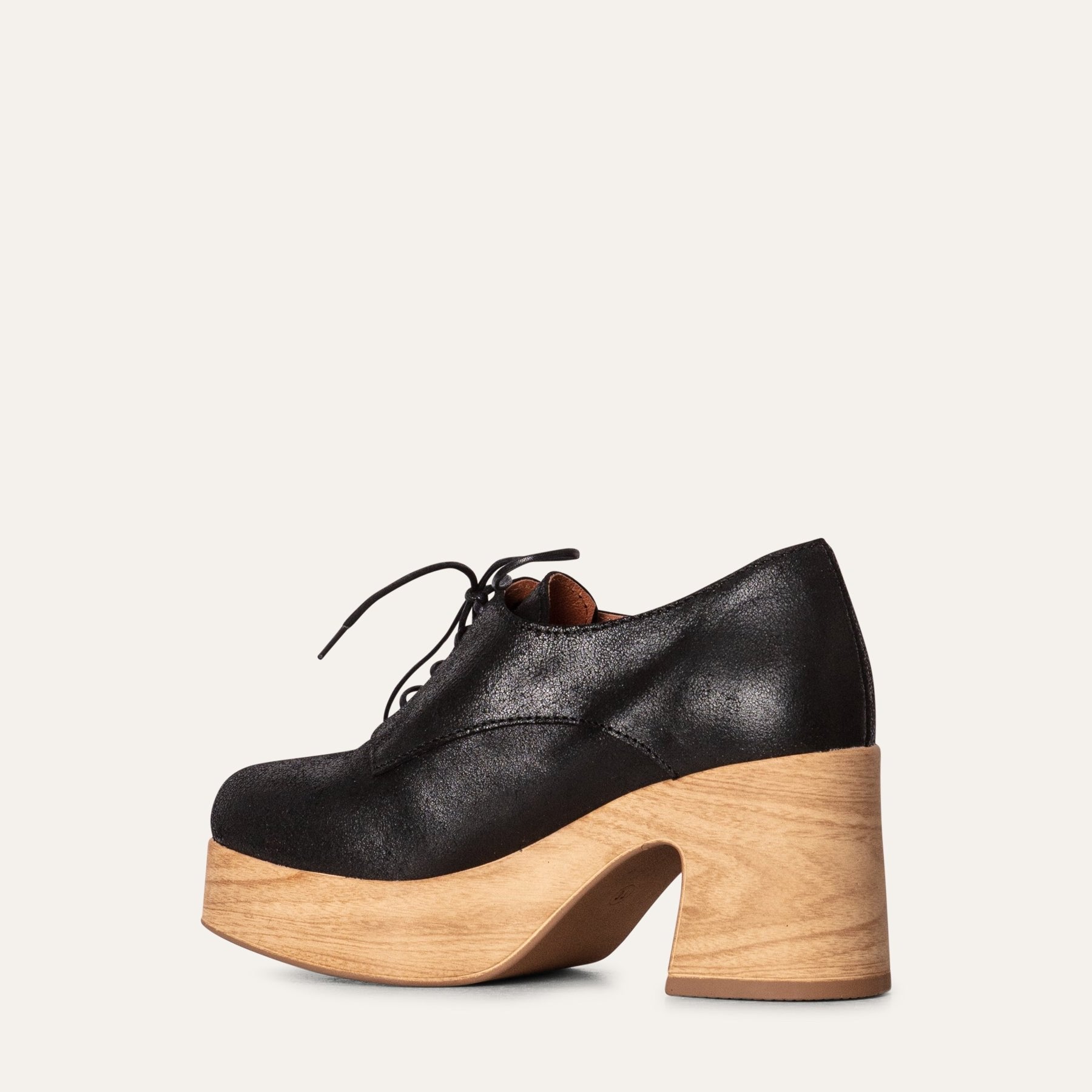 Britta black leather clog shoe Calou