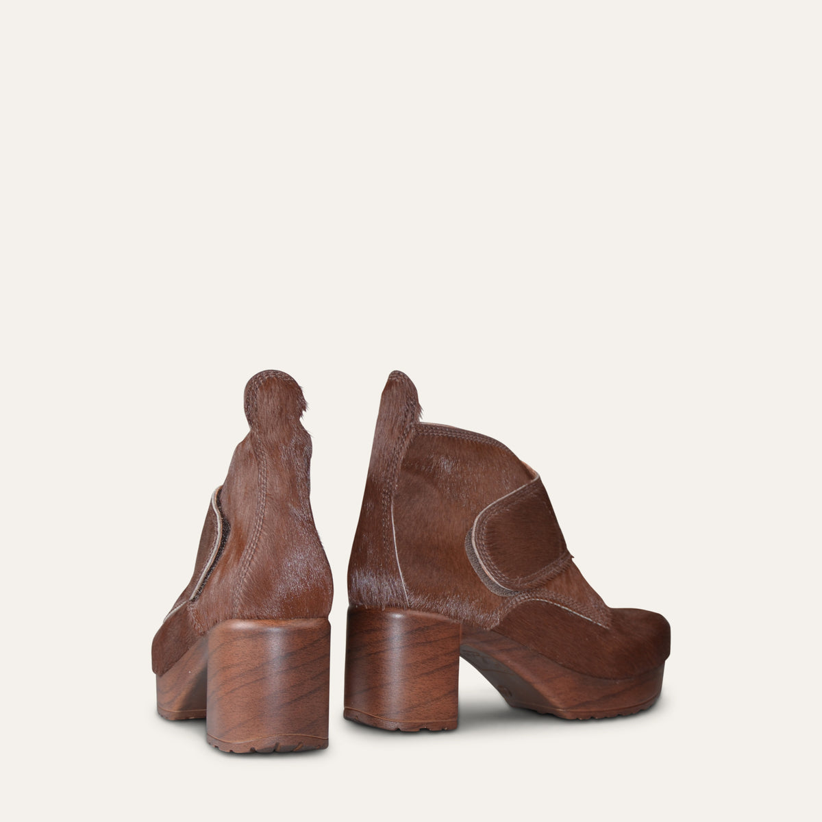 Ingela  Brown pony hair