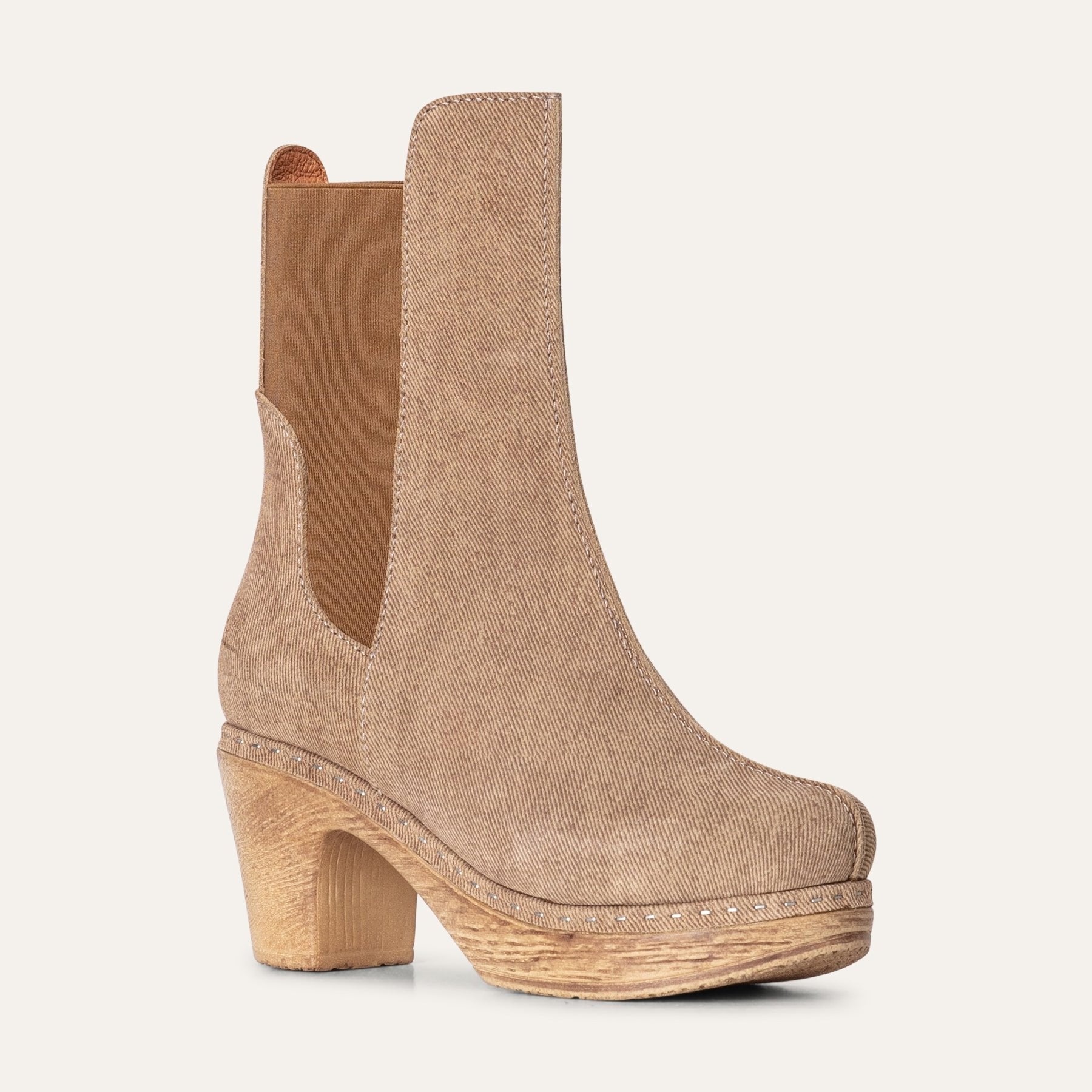 Leia beige suede clog boot Calou