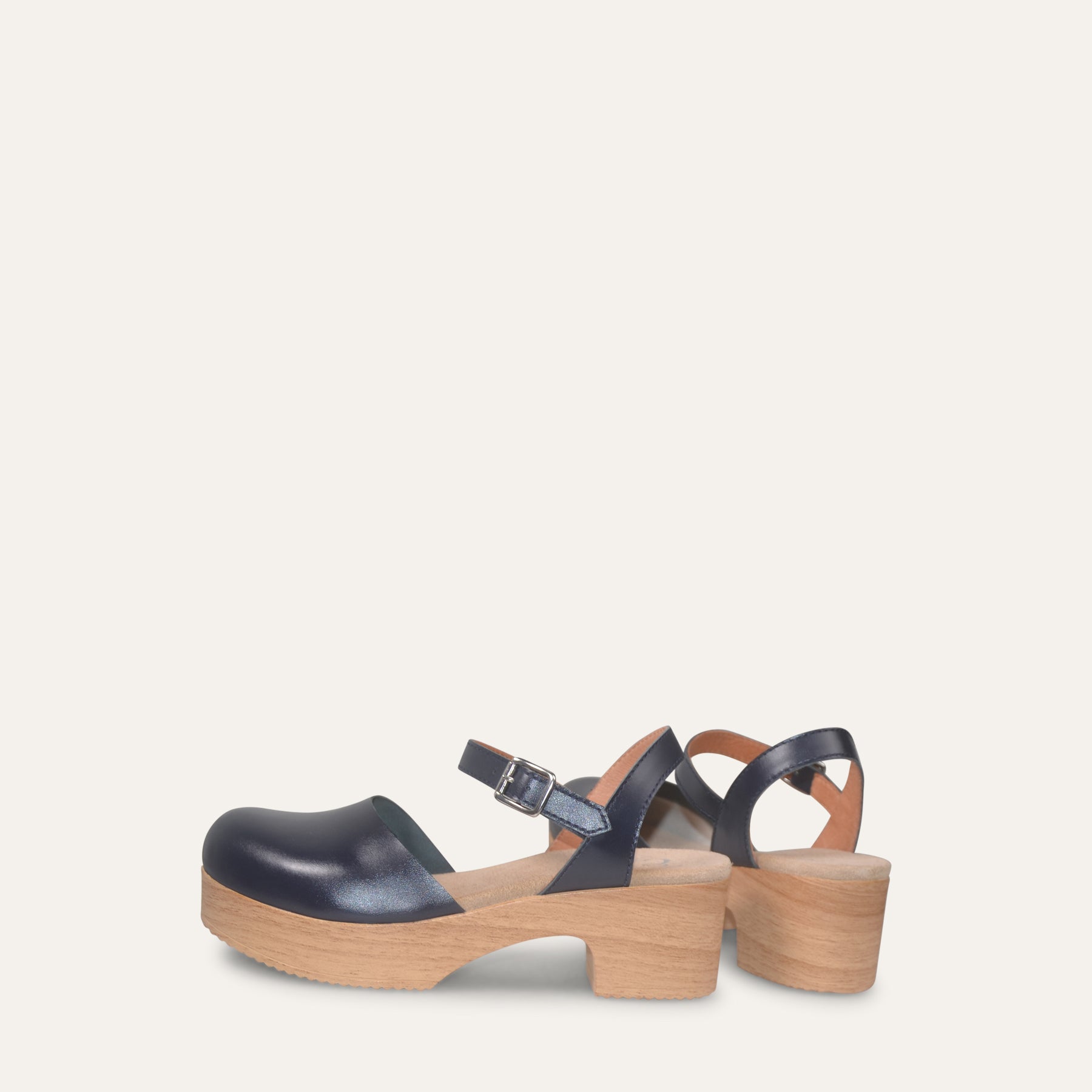 Calou Sara darkblue leather flex sole clogs back