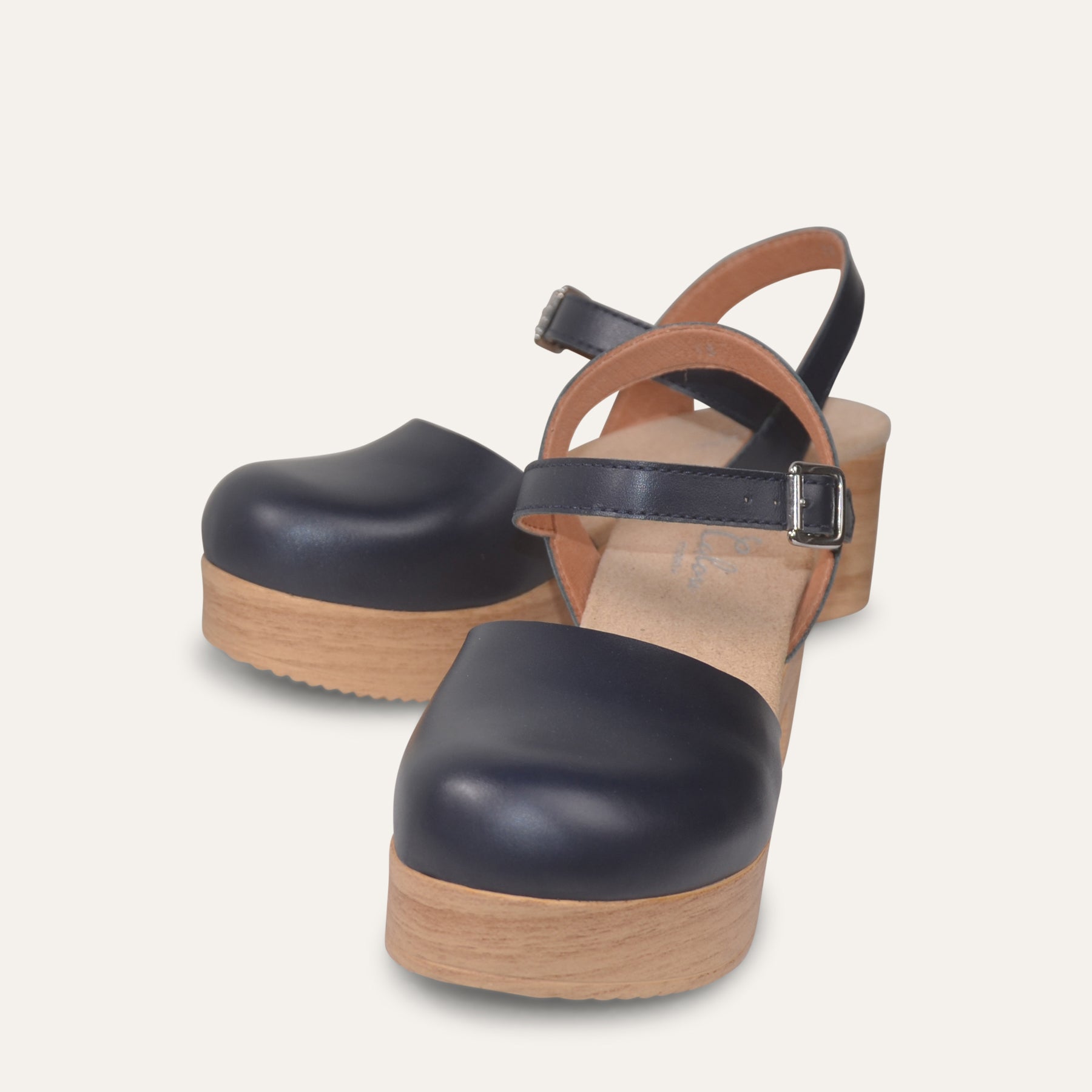 Calou darkblue MaryJane clogs front