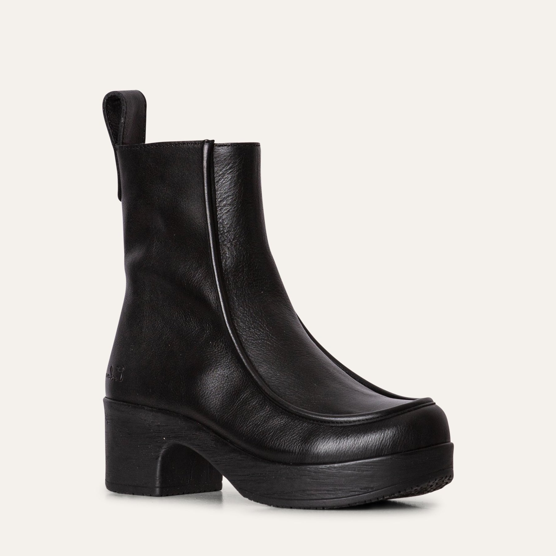 Viola black leather clog boot Calou